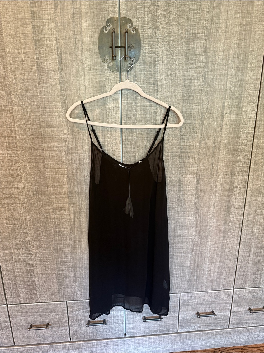 DÔEN Short Deep V-Neck Slip